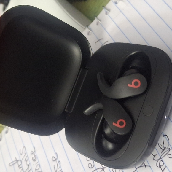 Beats By Dr Black Wireless Earbuds